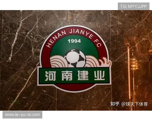 河南足球俱乐部：从嵩山龙门更名，看股改、新帅与球迷情怀