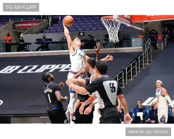 解析篮球进攻空间：如何高效利用场地提升进攻效率