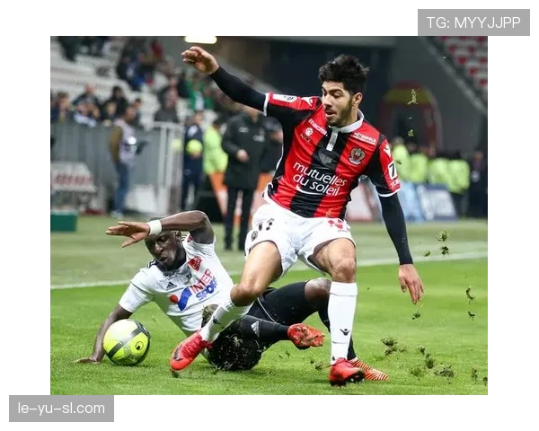 法甲新赛季赛程公布 各劲旅迎来精彩对决