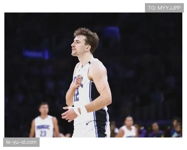 布莱克本新星闪耀，球队状态回升竞争力增强