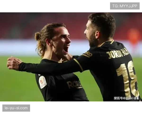 格拉纳达强势逆转，状态回暖斩获关键三分